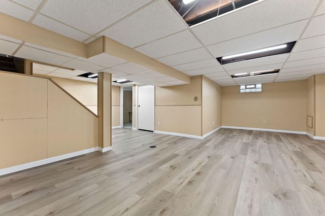 217 W 40th Place, Griffith, IN 46319