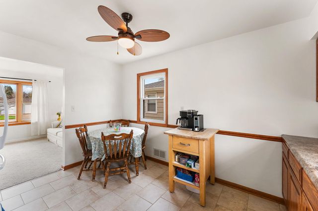 217 W 40th Place, Griffith, IN 46319