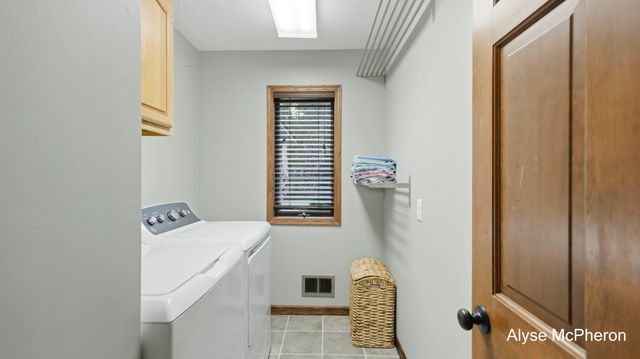 18121 Lovell Road, Spring Lake, MI 49456