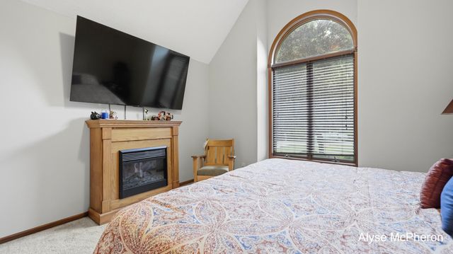 18121 Lovell Road, Spring Lake, MI 49456