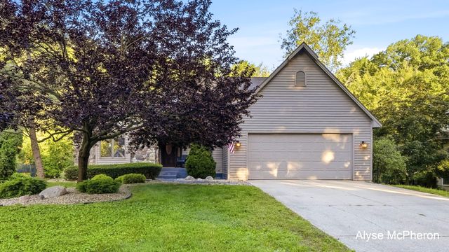 18121 Lovell Road, Spring Lake, MI 49456