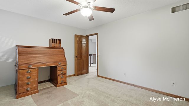18121 Lovell Road, Spring Lake, MI 49456