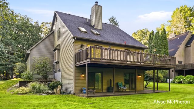 18121 Lovell Road, Spring Lake, MI 49456