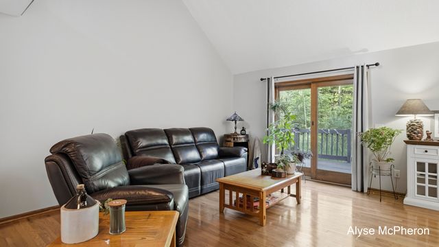 18121 Lovell Road, Spring Lake, MI 49456