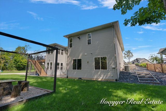 1835 Gloryfield Drive, Byron Center, MI 49315