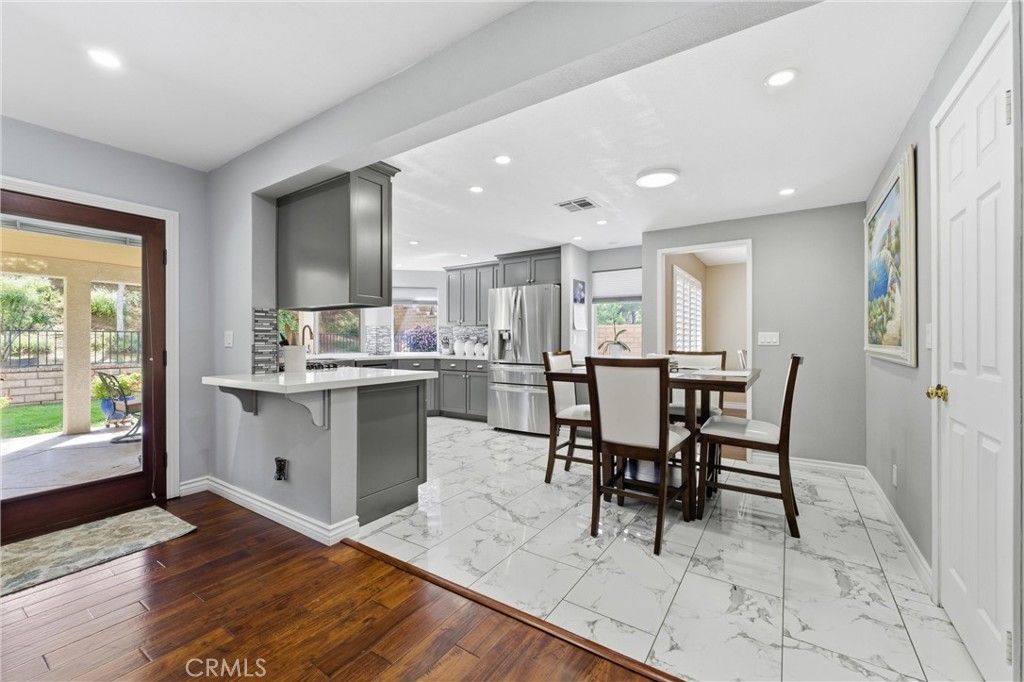 Image 17 of property listing at 5640 Cypress, Palmdale, CA 93551