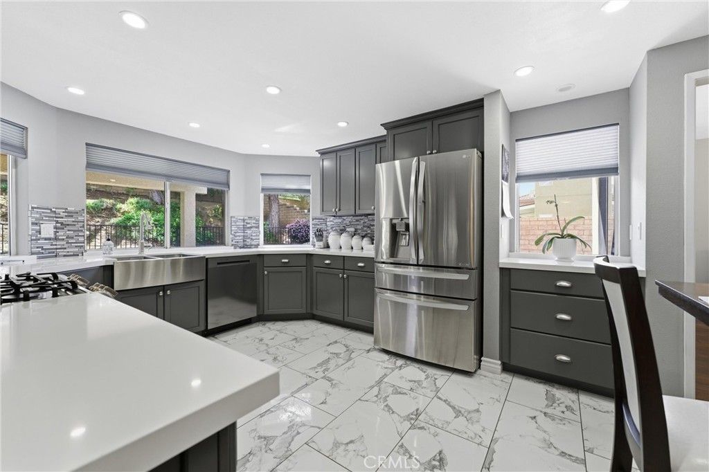 Image 18 of property listing at 5640 Cypress, Palmdale, CA 93551