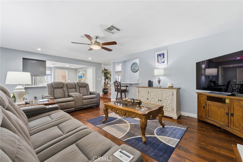 Image 21 of property listing at 5640 Cypress, Palmdale, CA 93551