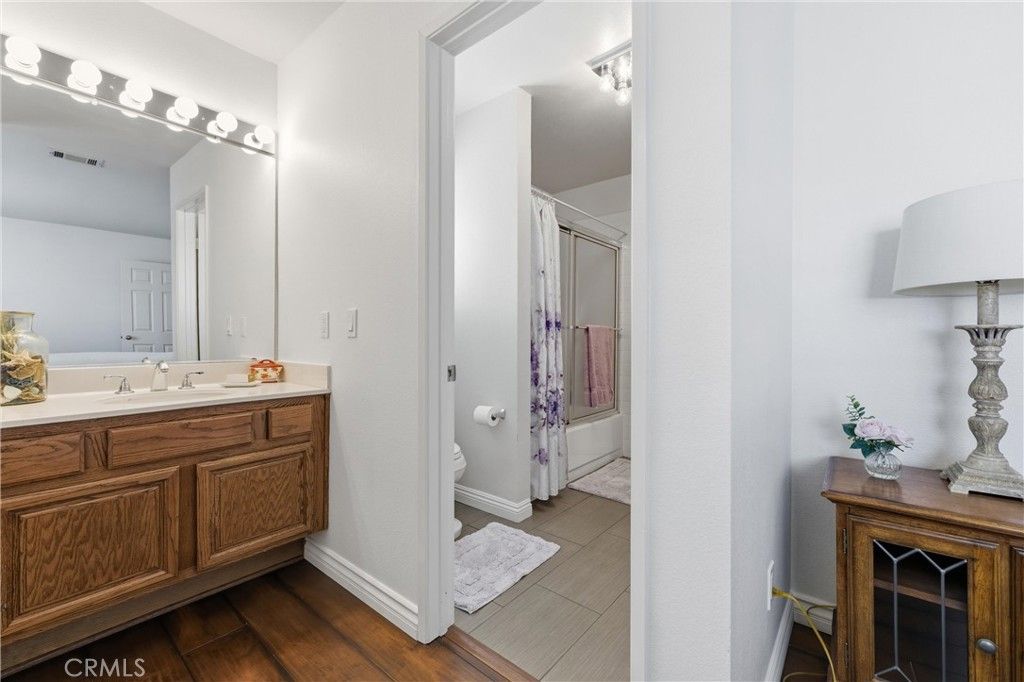 Image 33 of property listing at 5640 Cypress, Palmdale, CA 93551