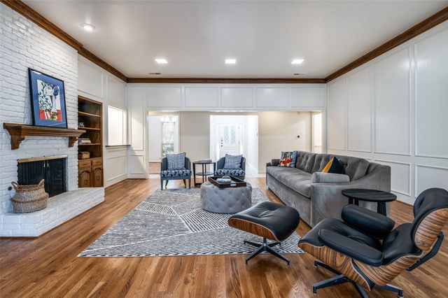 6315 Brook Lake Drive, Dallas, TX 75248