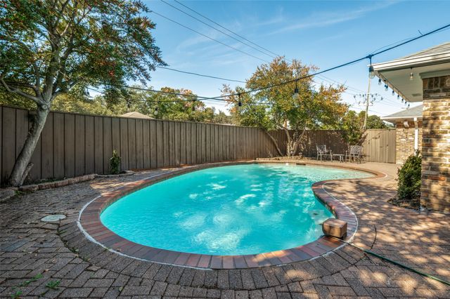 6315 Brook Lake Drive, Dallas, TX 75248