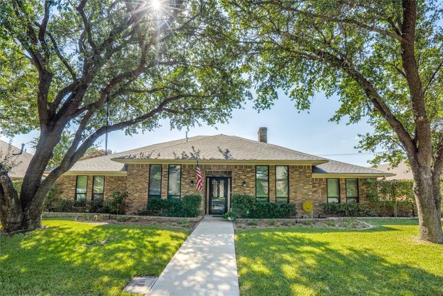 6315 Brook Lake Drive, Dallas, TX 75248