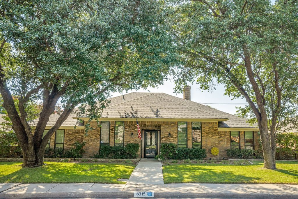6315 Brook Lake Drive, Dallas, TX 75248