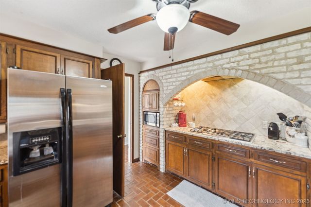 434525 E 340 Road, Adair, OK 74330