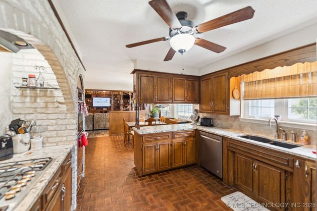 434525 E 340 Road, Adair, OK 74330