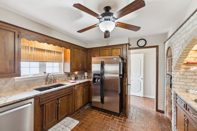 434525 E 340 Road, Adair, OK 74330