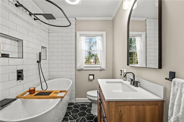 3808 Walker Avenue, Greensboro, NC 27403