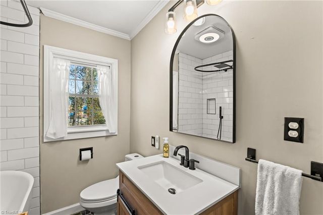 3808 Walker Avenue, Greensboro, NC 27403