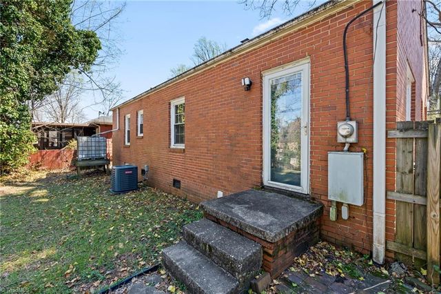 3808 Walker Avenue, Greensboro, NC 27403