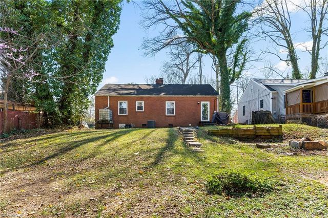 3808 Walker Avenue, Greensboro, NC 27403