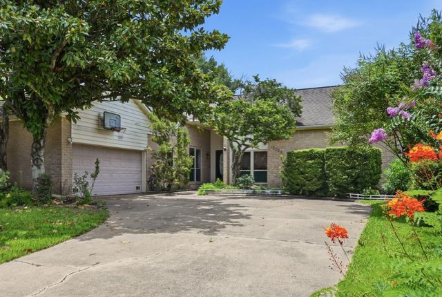 13026 Waldemere Drive, Houston, TX 77077