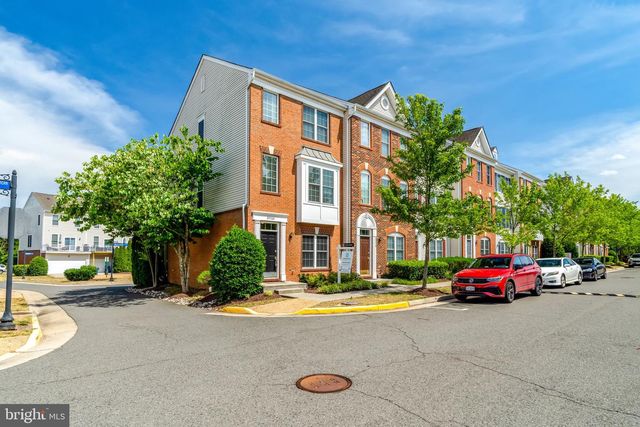 25368 SHIPLEY TER, Chantilly, VA 20152