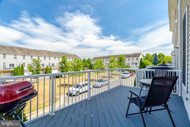 25368 SHIPLEY TER, Chantilly, VA 20152