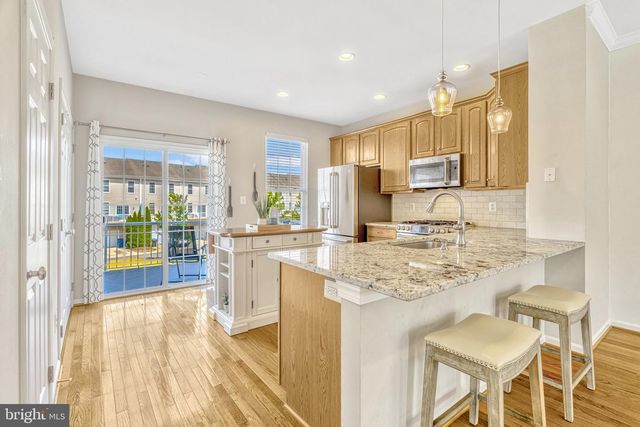 25368 SHIPLEY TER, Chantilly, VA 20152
