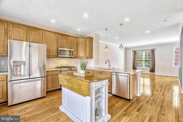 25368 SHIPLEY TER, Chantilly, VA 20152