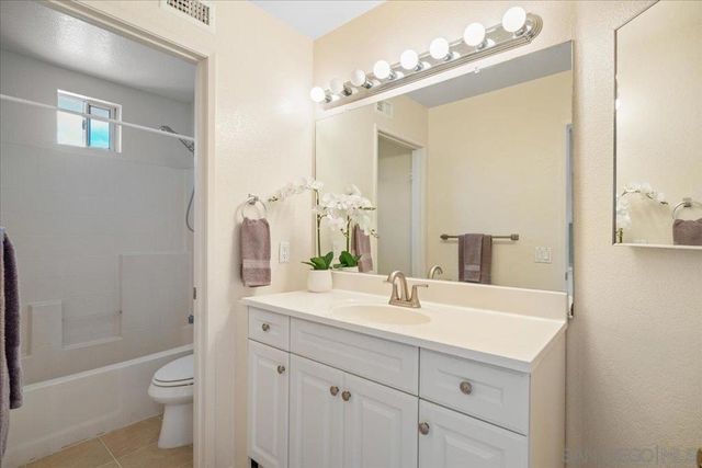 546 Calle Capistrano, San Marcos, CA 92069