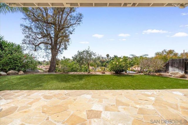 546 Calle Capistrano, San Marcos, CA 92069