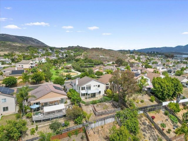546 Calle Capistrano, San Marcos, CA 92069
