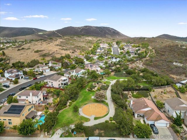 546 Calle Capistrano, San Marcos, CA 92069