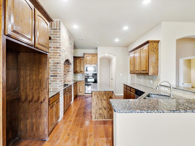 1208 Catherine Lane, Burleson, TX 76028