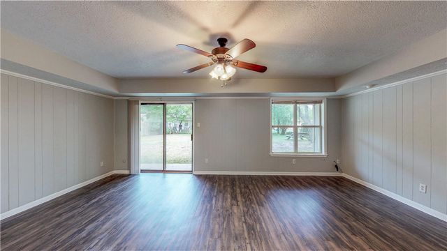 1108 Forest Glen Court, Bryan, TX 77803