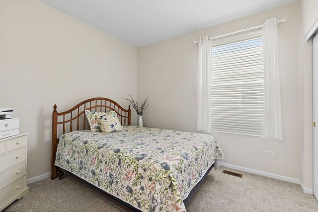 13000 Coventry Lane, Huntley, IL 60142