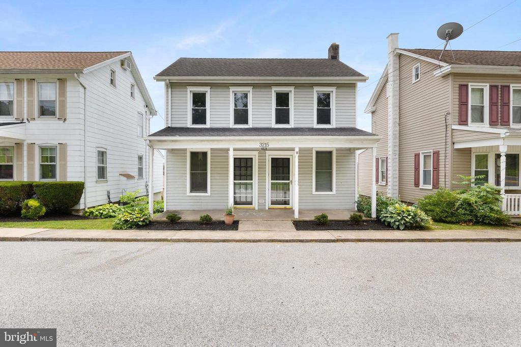 3215 HIGH ST, Emigsville, PA 17318