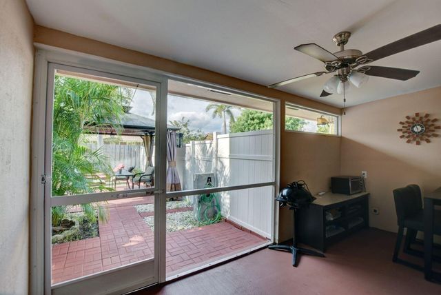 1371 Woodcrest Road W, West Palm Beach, FL 33417