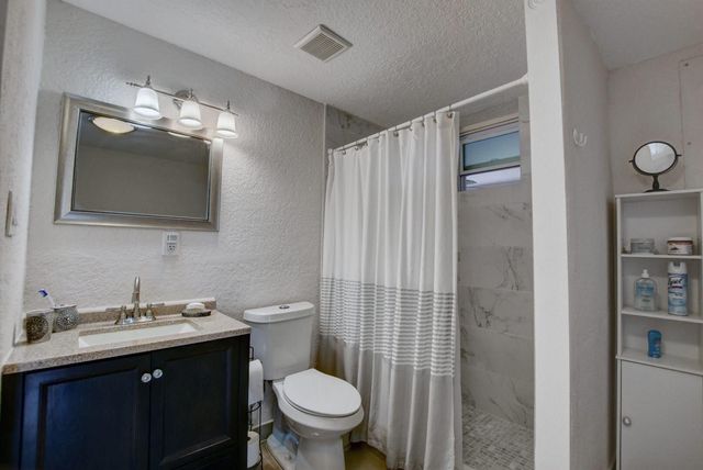 1371 Woodcrest Road W, West Palm Beach, FL 33417