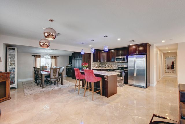 1371 Woodcrest Road W, West Palm Beach, FL 33417