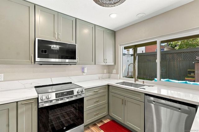 10649 Caminito Duro, San Diego, CA 92126