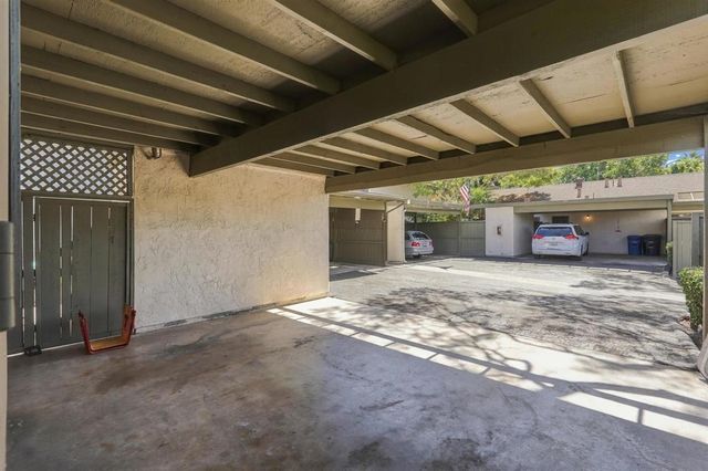 10649 Caminito Duro, San Diego, CA 92126