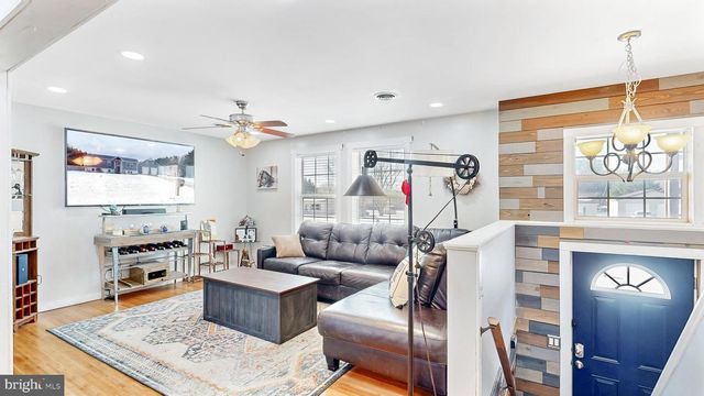 125 DICKENS LN, Felton, DE 19943