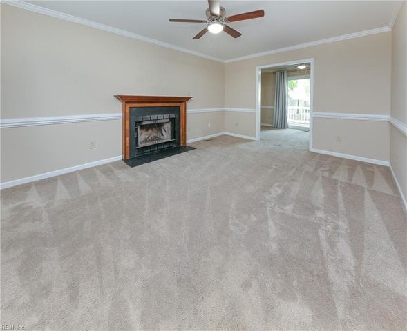 973 Banks LN, Newport News, VA 23608