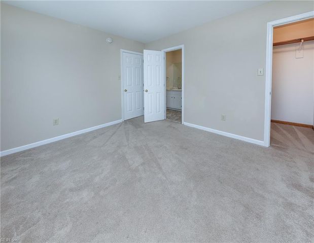 973 Banks LN, Newport News, VA 23608