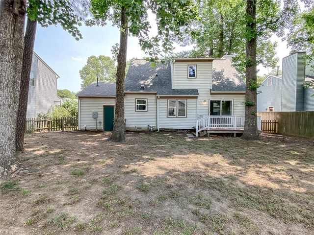 973 Banks LN, Newport News, VA 23608