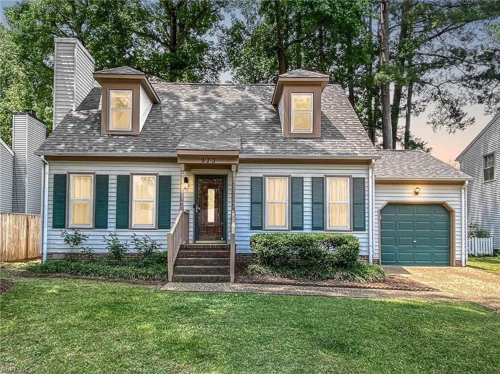973 Banks LN, Newport News, VA 23608