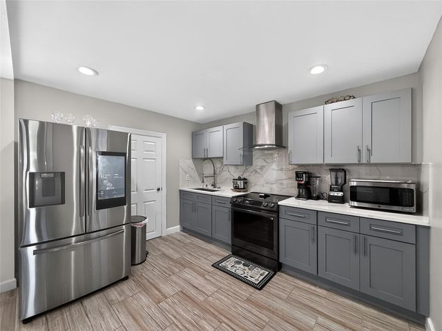 6416 N ORLEANS AVENUE, Tampa, FL 33604