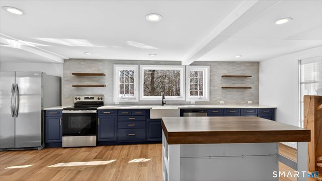 56 West Street, Bolton, CT 06043