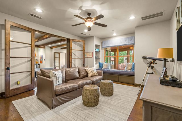 545 W Highland Street, Southlake, TX 76092